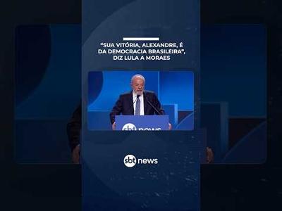 "Sua vitória é a vitória da democracia", diz Lula a Moraes, durante evento no SBT