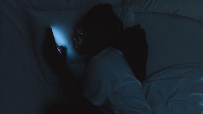 Insônia: o hábito que você deve cortar antes de dormir
