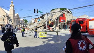 Terremoto de magnitude 7,8 deixa 32 mortos nas Filipinas