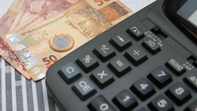 Endividamento sobe em maio e Brasil bate novo recorde