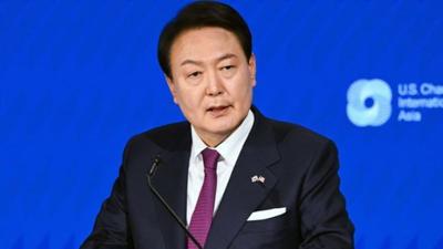 Ex-presidente sul-coreano é condenado a 30 anos de prisão