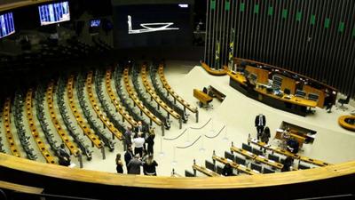 Câmara vota PL do governo federal que acaba com escala 6x1