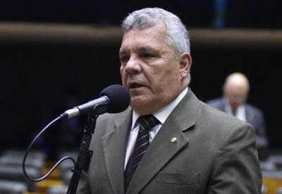 Flávio não será candidato “só se morrer”, diz deputado do PL
