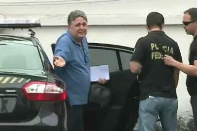 Anthony e Rosinha Garotinho evitam banho de sol no primeiro dia dentro da cadeia