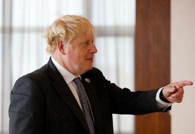 Johnson promete "maior pacote de sanções econômicas que a Rússia já viu"