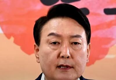 Presidente da Coreia do Sul é levado para centro de detenção após interrogatório 