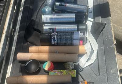 Integrantes da Bamor, torcida organizada do Bahia, são detidos com bombas caseiras antes de jogo