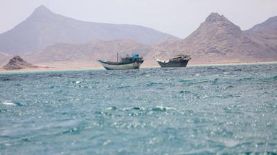 Houthis ameaçam fechar estreito estratégico no Mar Vermelho