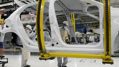 Produção industrial no Brasil cresce 0,7%, diz IBGE