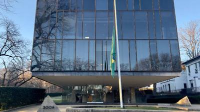 Tarifaço: Embaixada do Brasil em Washington vai à audiência