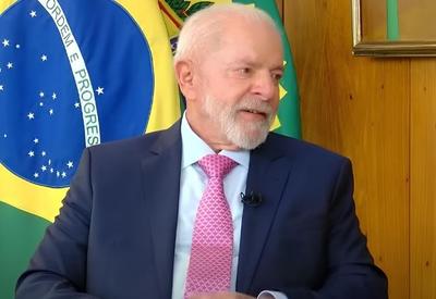 Lula diz que economia "vai dar certo" e que vai "vencer" mercado financeiro "outra vez"