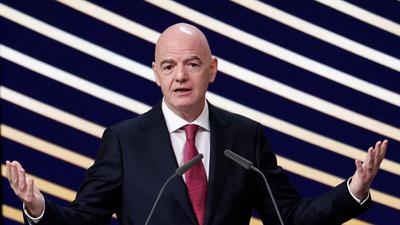 Fifa: Infantino busca apoio para se manter na presidência