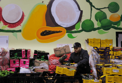 Governo Trump vai pagar auxílio-alimentação parcial com fundos de emergência