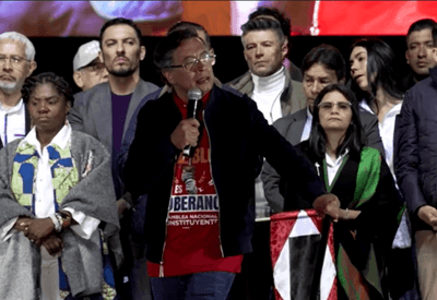 Petro diz que Trump escolheu "a máfia" como aliada na Colômbia após sanções