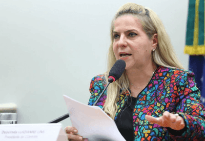 PT fecha com ex-prefeita de Fortaleza para o Senado no CE