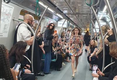 Um desfile em movimento: Glória Coelho e Motiva levam São Paulo Fashion Week 2025 aos trilhos