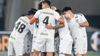 Santos goleia UCV e fica perto das oitavas da Sul-Americana