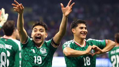 México vence Equador e avança às oitavas da Copa do Mundo