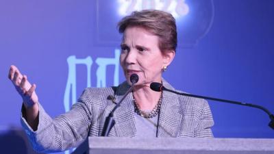 Tereza cobra de Flávio ministério com mais mulheres que Lula