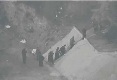 Criminosos fogem da Vila Cruzeiro após início da operação no Rio; veja imagens