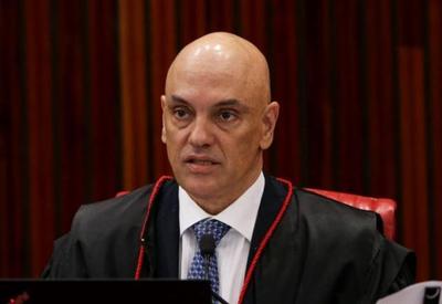 Alexandre de Moraes concede liberdade para 90 presos nos atos golpistas