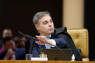 Mendonça autoriza inquérito da PF sobre caso Dark Horse