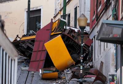 Sobe para 16 o número de mortos em acidente com bondinho em Lisboa