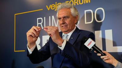 Caiado diz que Flávio perdeu espaço para enfrentar Lula