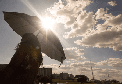 Previsão do tempo: chuva forte e ar seco dividem o país