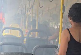 Celular de passageira pega fogo dentro de ônibus no Espírito Santo