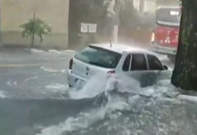 Enchentes e carros submersos: Quem paga essa conta?
