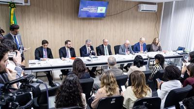 Após tarifaço, governo ampliará socorro às exportadoras