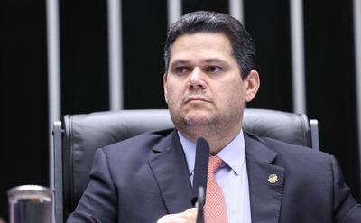 6x1: Câmara pode forçar Alcolumbre a votar antes da eleição
