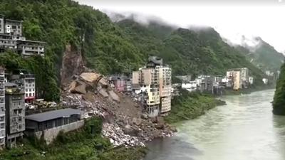 Deslizamento mata 8 e deixa 34 desaparecidos na China