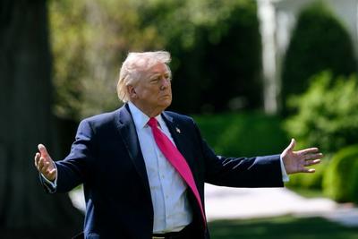 Justiça manda Trump pagar indenização milionária a escritora