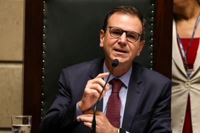 Governo do RJ: Paes tem 37% e Ruas 16%, mostra Real Time
