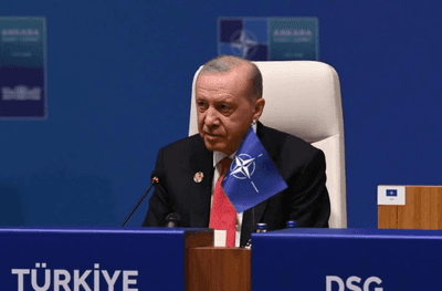  Erdogan dá revólver turco a líderes após cúpula da Otan 
