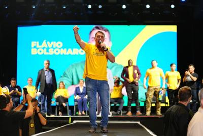 Sem vice, Flávio oficializa candidatura pelo PL neste sábado