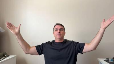 Em carta a Bolsonaro, Flávio diz que veto de Moraes é insano