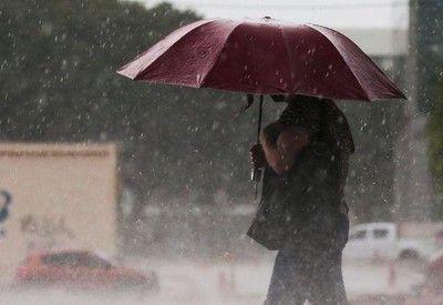 Outra frente fria traz temporais e frio ao Sul e ao Sudeste