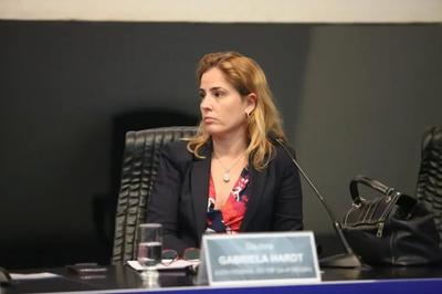 CNJ afasta por 2 anos juíza substituta de Moro na Lava Jato