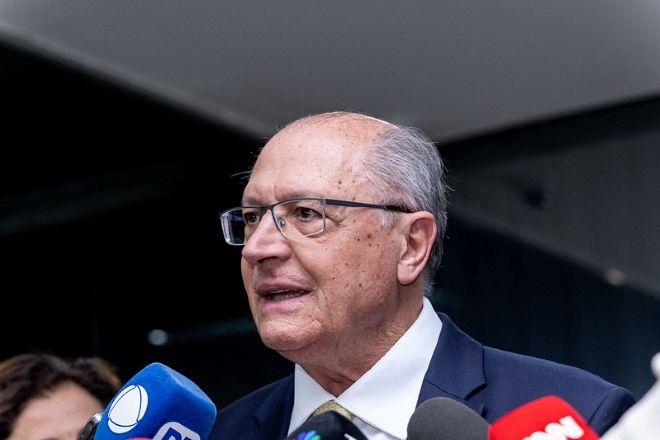 Alckmin afirma que ainda há espaço para negociar tarifaço com EUA: "Não demos como assunto encerrado"
