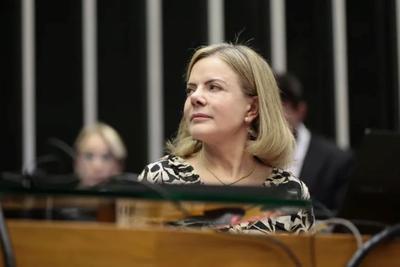 Gleisi diz que resposta de ministros a Milei não extrapolou