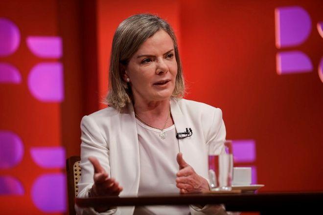 Gleisi diz esperar solução negociada em audiência sobre decreto do IOF