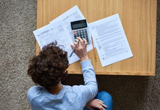 Câmara aprova projeto que isenta IR para quem ganha até dois salários mínimos