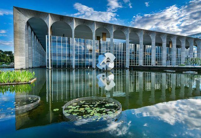 Israel rebaixa relações com Brasil e acusa Lula de “antissemita declarado”