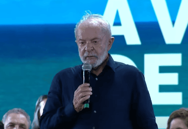 Aprovação do governo Lula sobe e se aproxima da rejeição, aponta Datafolha