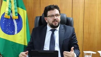 Ex-assessor de Lula diz ter feito empréstimo com Luchsinger