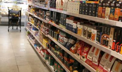 Venda de remédios em supermercados gera debate entre setores