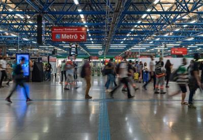 Metrô de SP terá operação 24 horas neste fim de semana